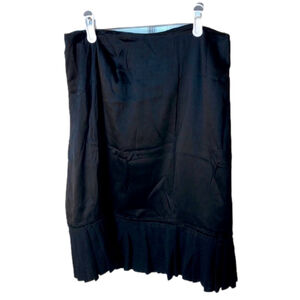 St John Black Satin Skirt Size 6